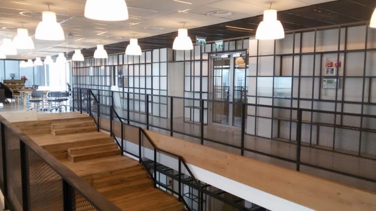 מעקובת למדרגות מעוצבים